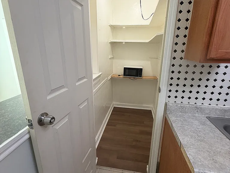 427 N Lawler Ave #1 — Photo 10