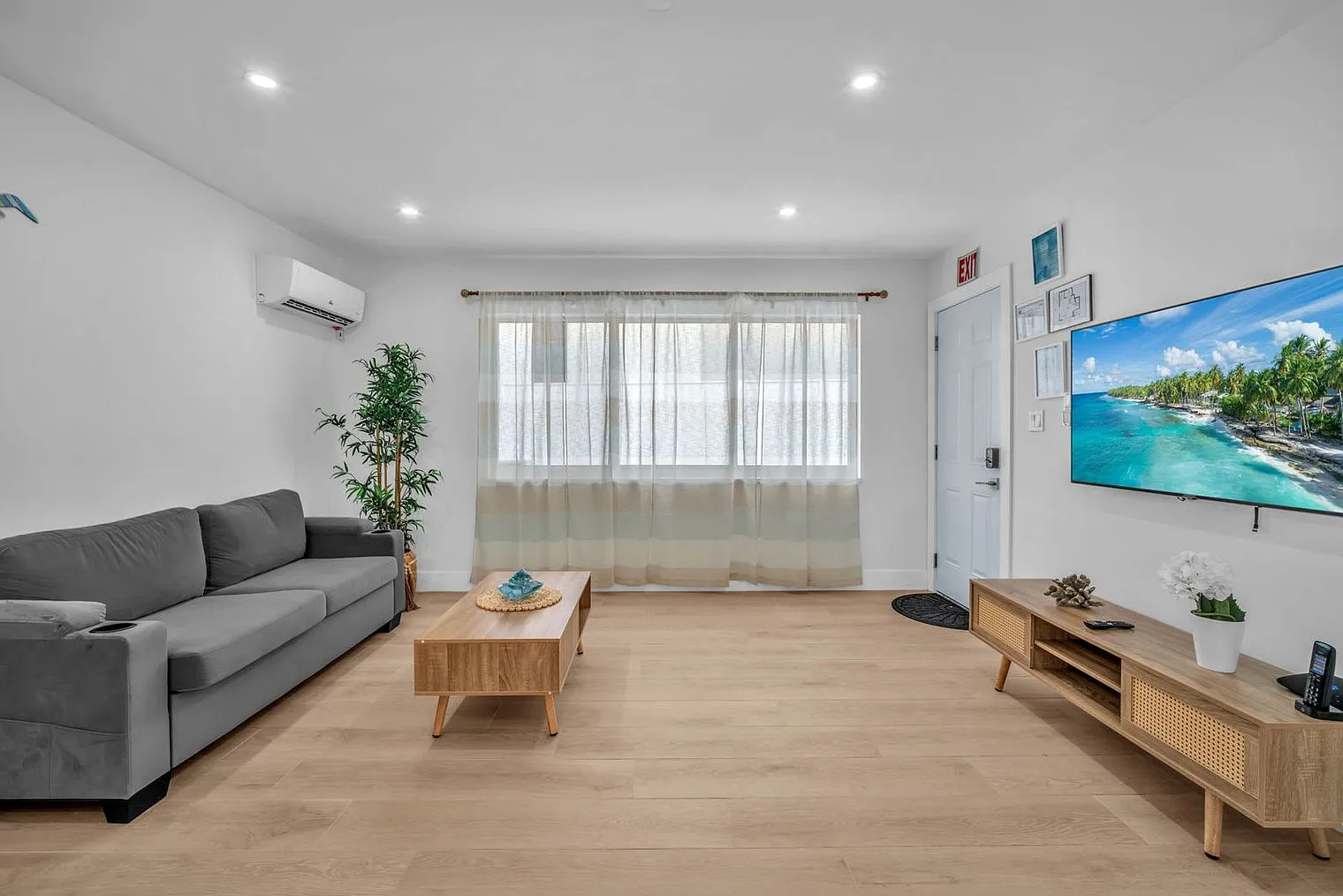 1 bed, 1.0 bath, 495 sqft, $2,714 — Photo 1