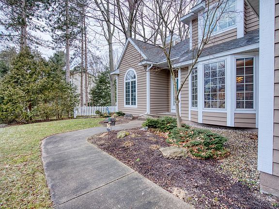 5th image of 13362 Redbird Ln