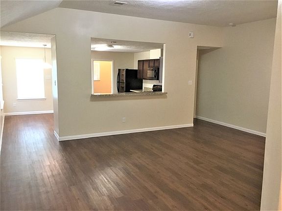 4th image of 1735 Teal Bend Ct