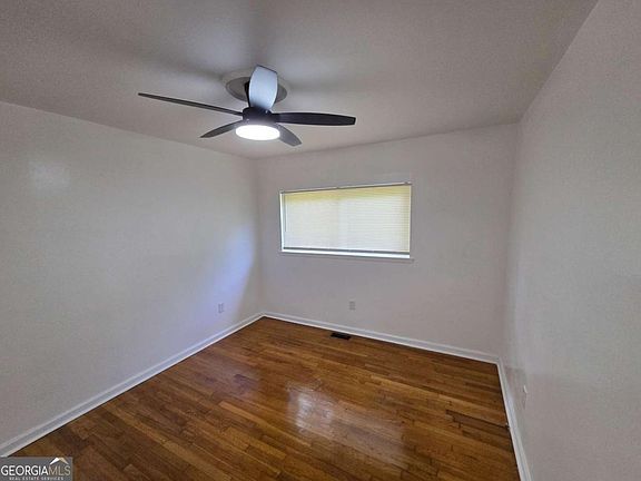 5th image of 2396 Clarissa Dr NW