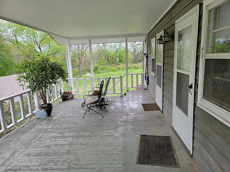 1012 N Summit St #F — Photo 9