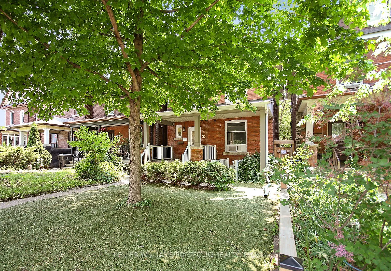 2 bed, $2,425 — Photo 4
