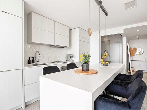 4th image of 615 E 6th Ave SE #808
