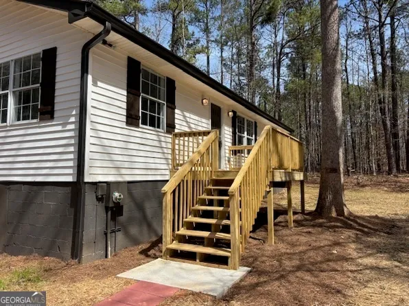 2211 Newborn Rd, Rutledge, GA 30663