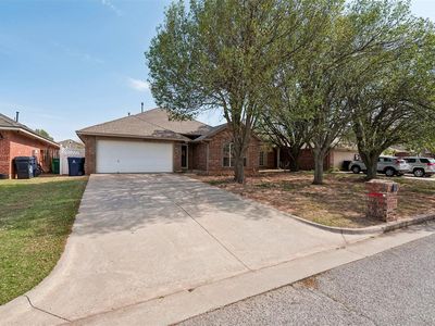 12316 SW 11th St, Yukon, OK, 73099