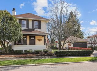 228 S Main St, Lemont, IL 60439