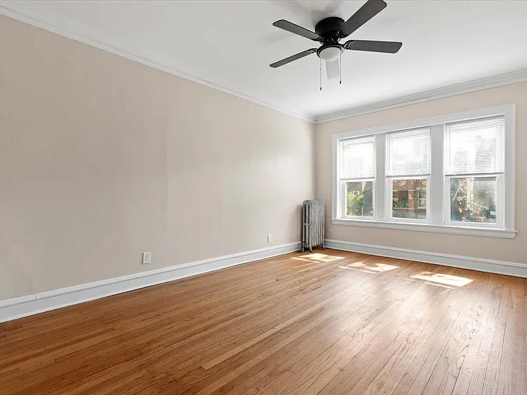 4318 N Spaulding Ave #3 — Photo 2
