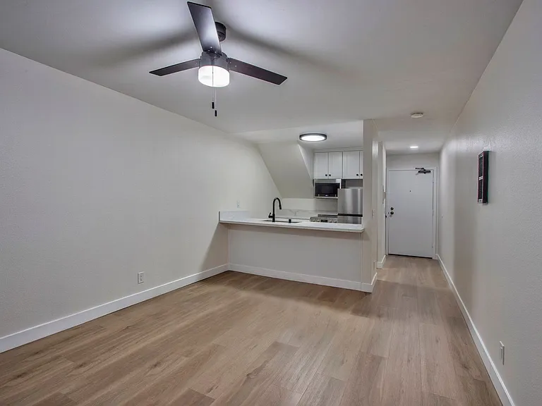 3132 3rd Ave — Photo 2