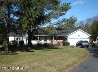 442 E County Rd, Drums, PA 18222
