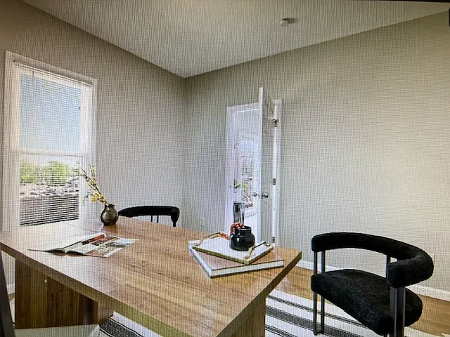 402 McIver St — Photo 17