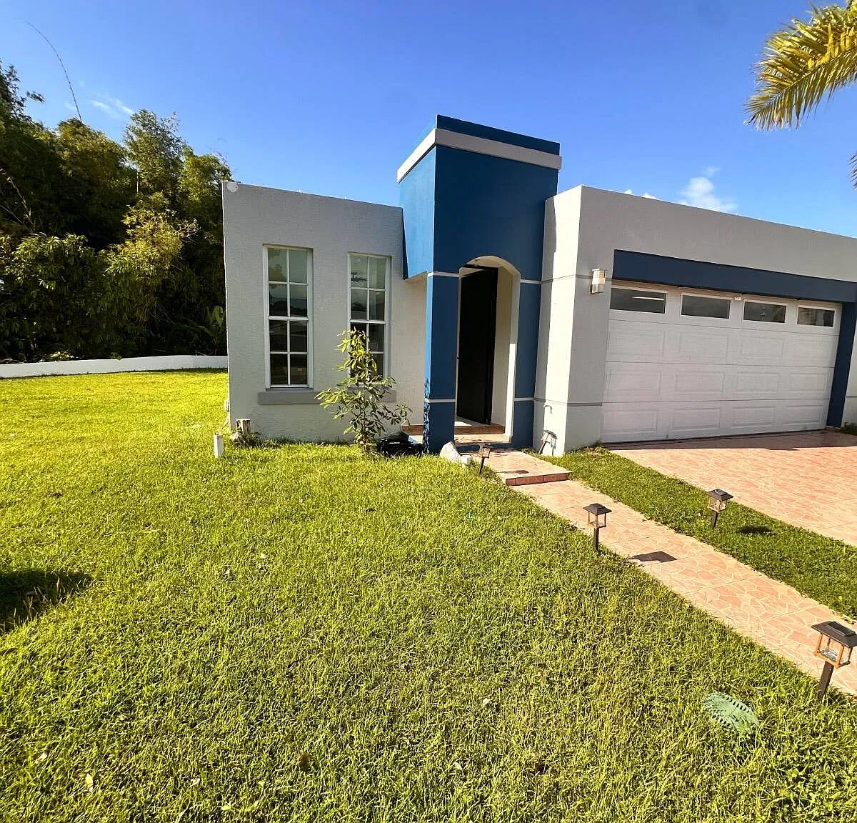 3 bed, 2.5 bath, $1,900 — Photo 3