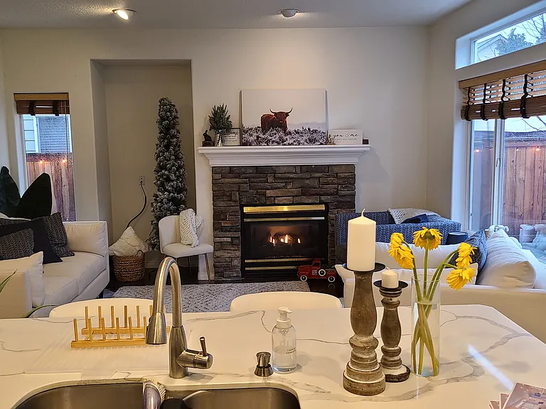1435 NE Setting Sun Dr — Photo 17