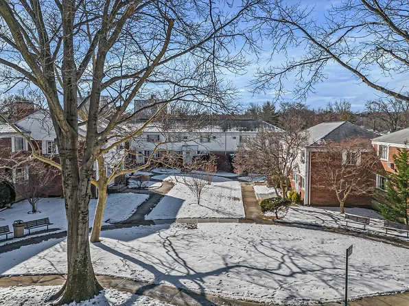 15-02 Bell Blvd Unit 149, Bayside, NY 11360