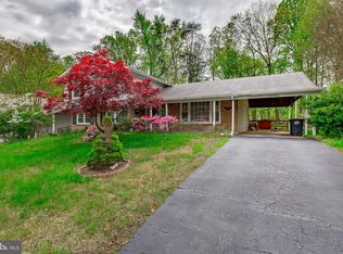 8304 Rambler Dr, Hyattsville, MD 20783