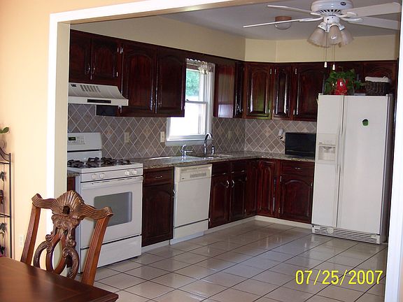 open and airy kitchen