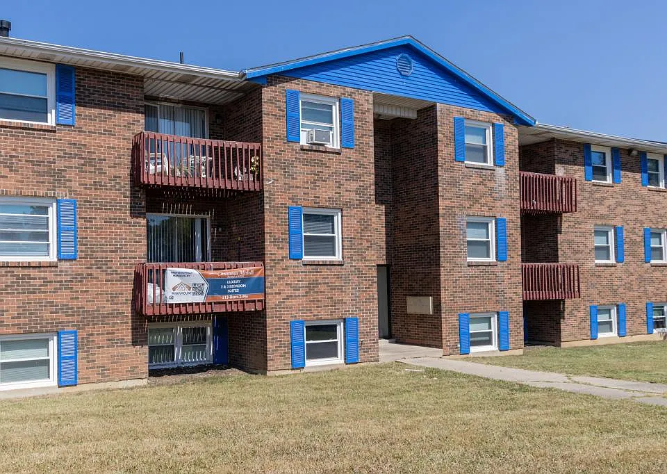 696 Gordon Smith Blvd #7