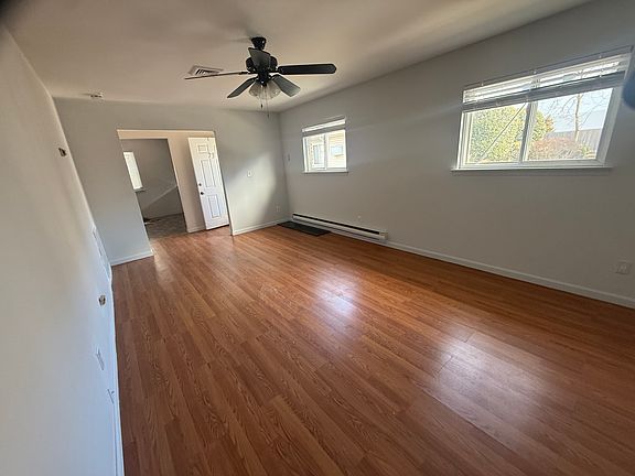 2nd image of 73 Parkcenter Dr