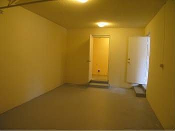 2nd image of 1824 E Wood St