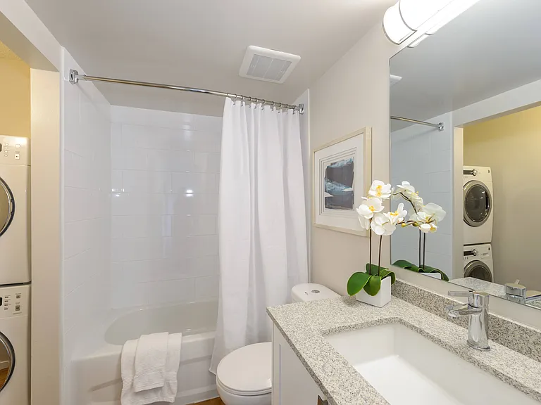 9835 King George Blvd — Photo 12