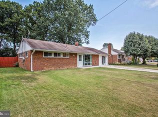 5809 Brunswick St, Springfield, VA 22150