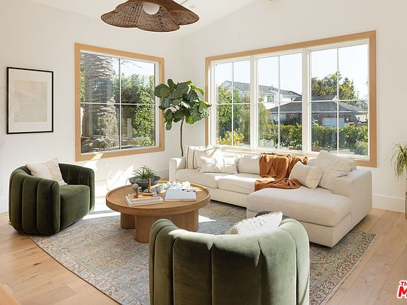 4th image of 3606 Ocean View Ave