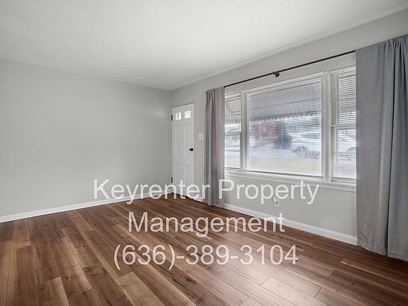 5th image of 1045 N New Florissant Rd