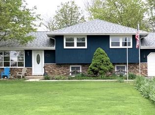 0S410 Circle Dr, West Chicago, IL 60185