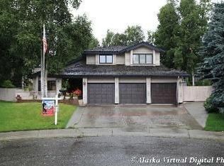 7401 Decoy Cir, Anchorage, AK 99502