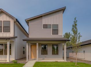 959 S Wavetrain Ave, Boise, ID 83709