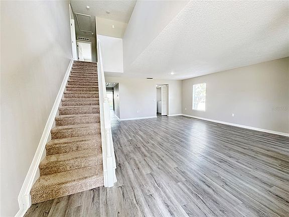 3rd image of 1795 Sunset Ridge Dr