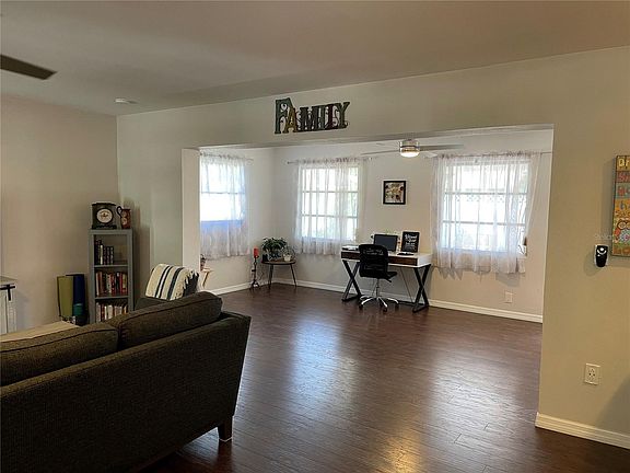 5th image of 1785 Pomelo Dr