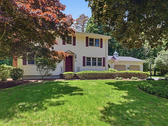 2nd image of 104 Jackson Dr
