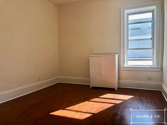 Rented by Grand & Co. | media 23