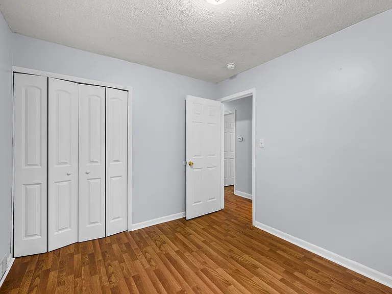 140 Hubbard St — Photo 14
