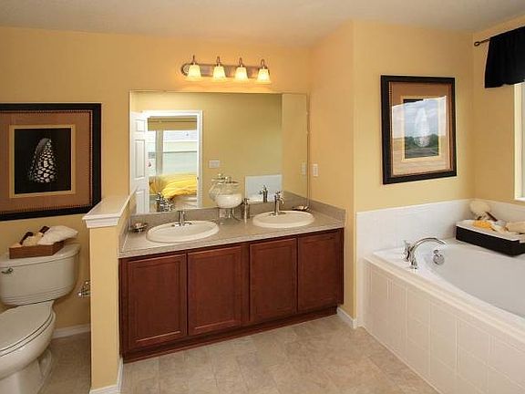 3rd image of 8503 Majestic Magnolia Pl