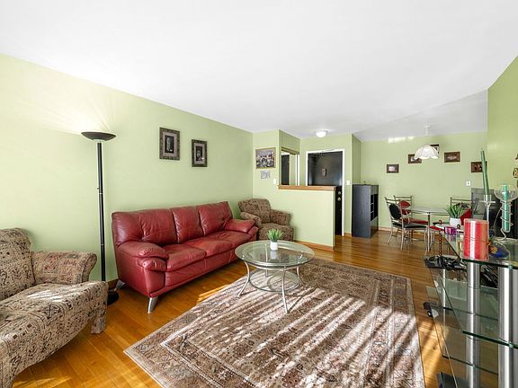 3rd image of 725 Hill Dr APT 106