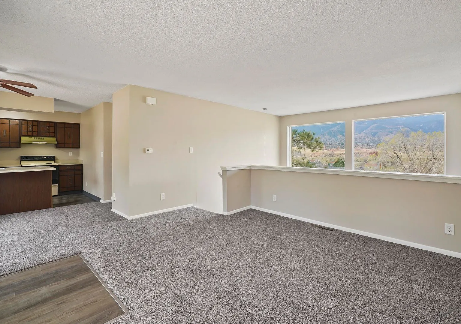 608 Crown Ridge — Photo 4