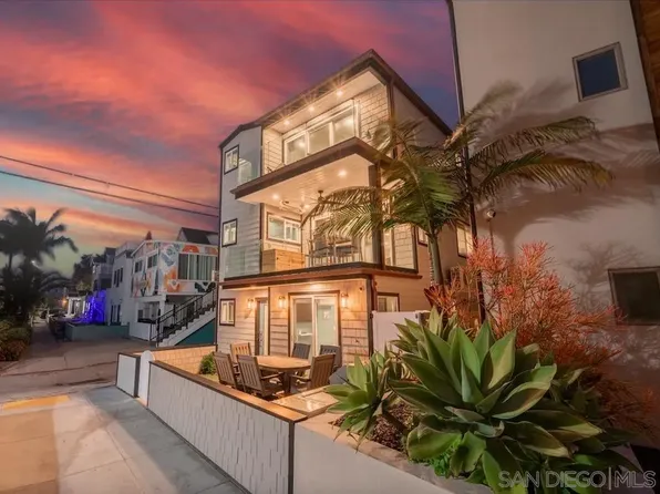 824 Toulon Ct, San Diego, CA 92109