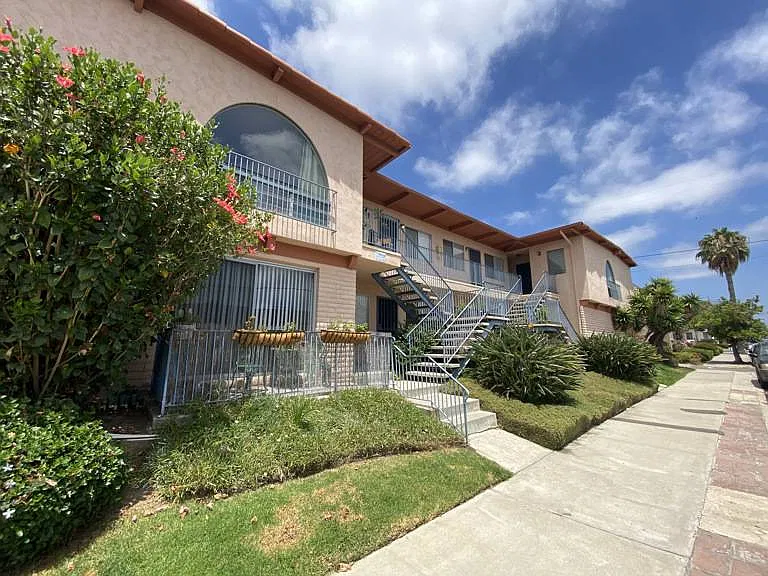 1 bed, 750 sqft, $1,995 — Photo 1