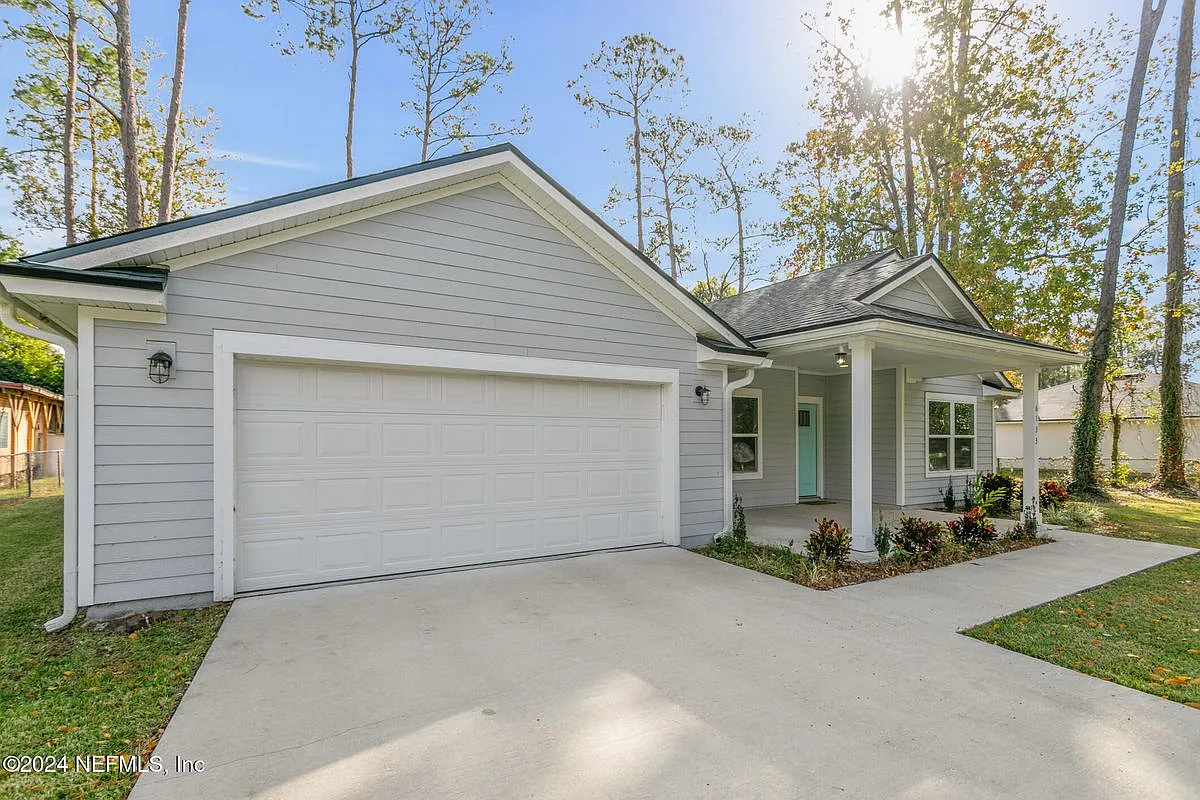 4 bed, 2.0 bath, 1836 sqft, $1,950 — Photo 3