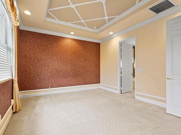 5th image of 2335 NW Via Della Ct