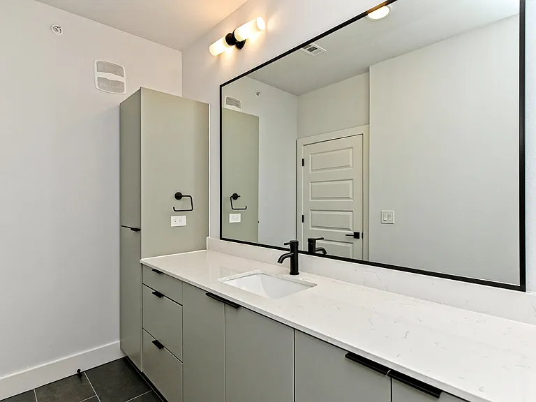 2500 Longview St — Photo 9