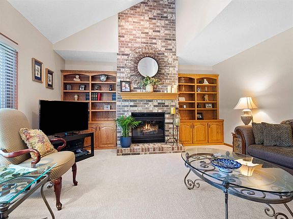 5th image of 6315 Eagle Creek Dr