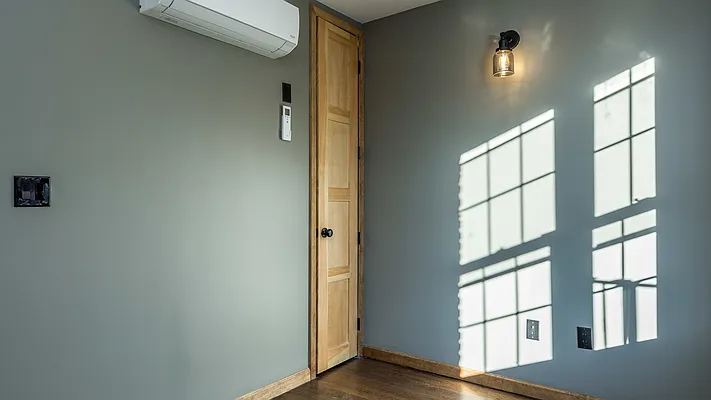 Rented by Nooklyn NYC LLC | media 19