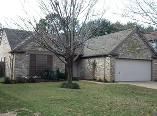 7769 Pine Center Dr, Houston, TX 77095