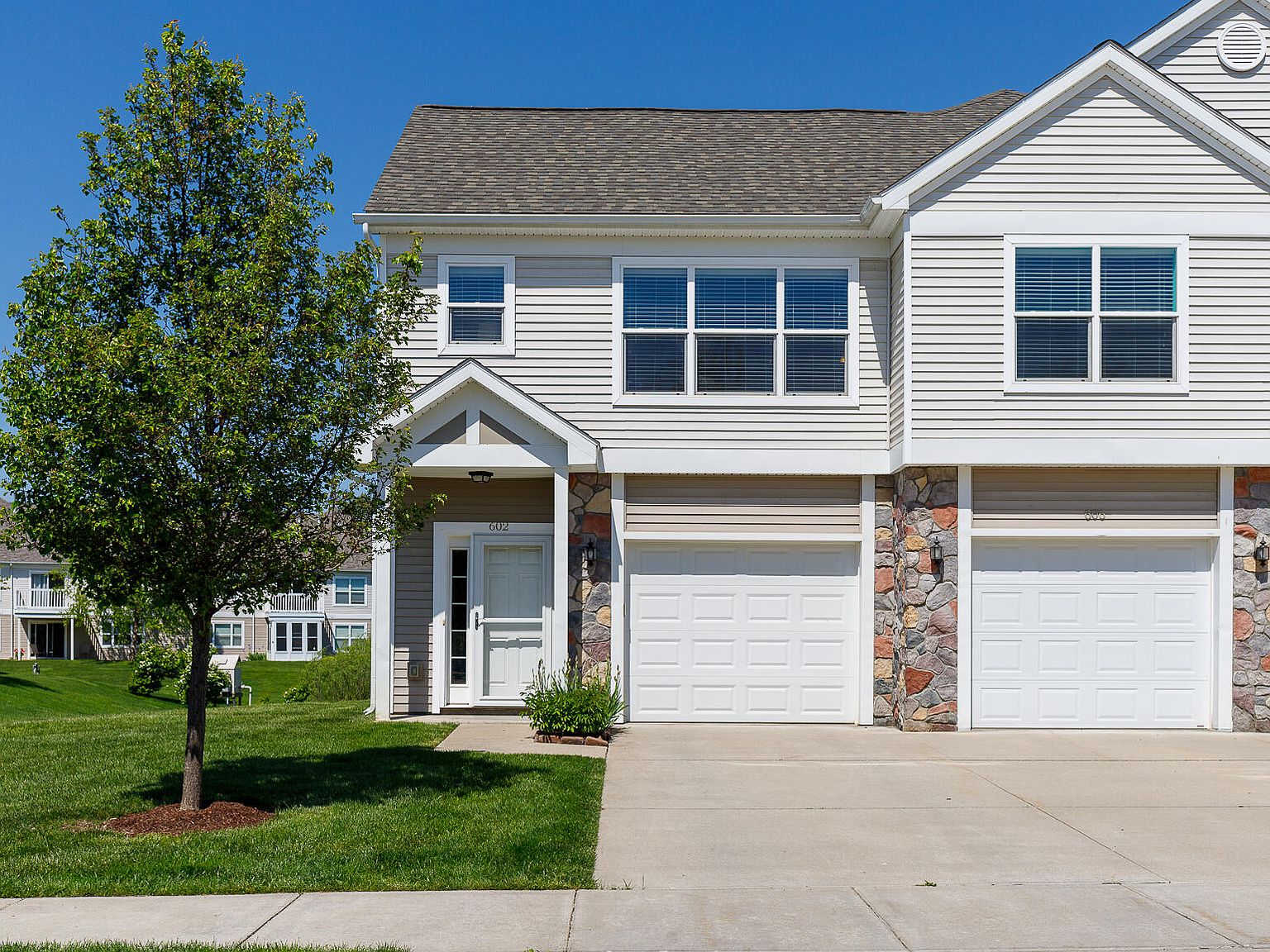 602 Fieldstone Cir E 7, Chelsea, MI 48118 Zillow