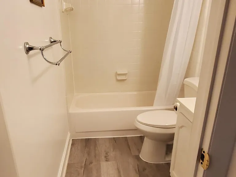 4801 Airport Rd #218 — Photo 12