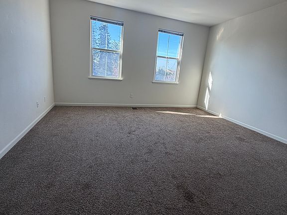 4th image of 1054 Martin Luther King Dr