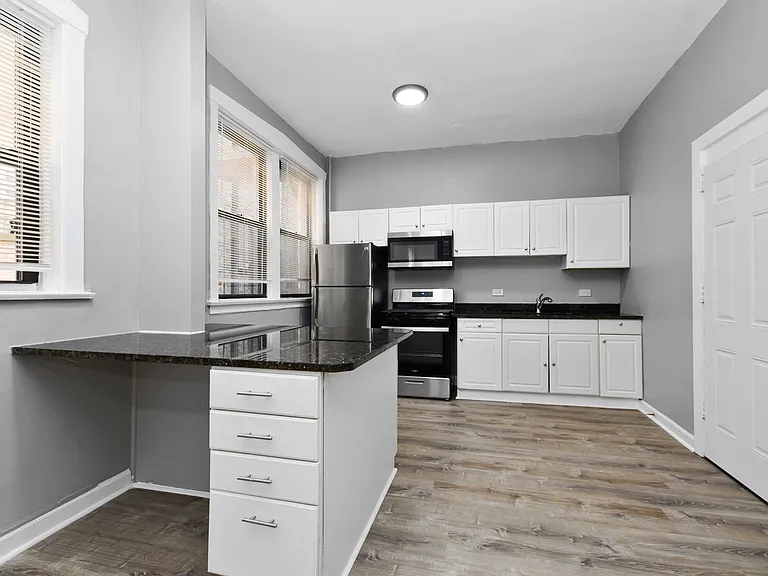 5019 S Drexel Blvd — Photo 8